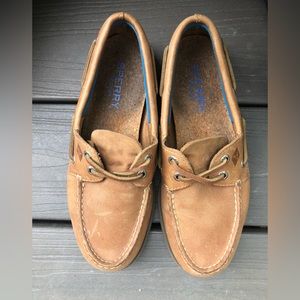 SPERRY Women’s boat shoes size 6 (Men’s size 4.5)